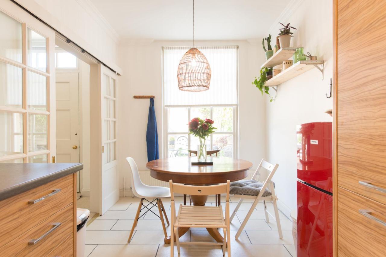 My Place Go - Cirencester Bagian luar foto